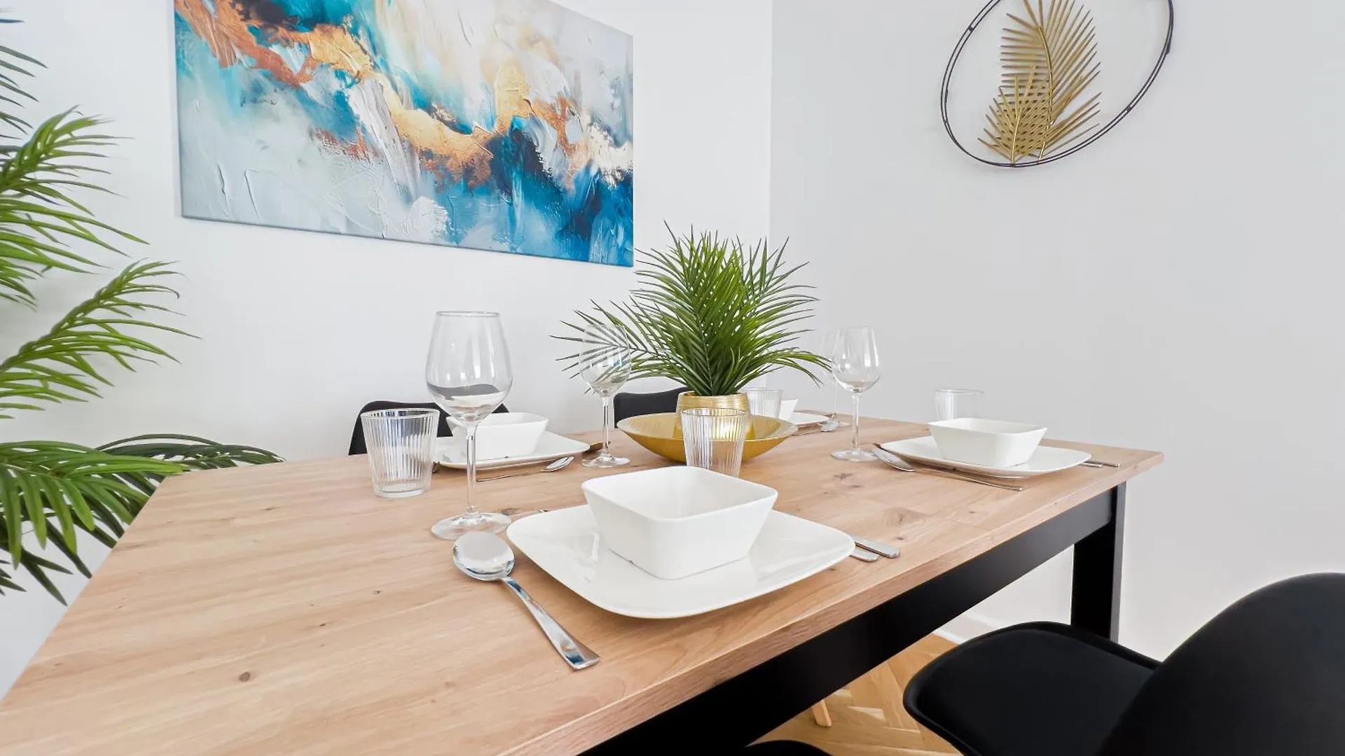 Erstklassiges Ferienapartment Citynah Mit 1 Schlafzimmer - Wifi, Tv, Kuechenzeile, Waschmaschine&Trockner Lipsia Germania